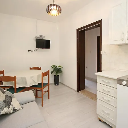 Apartamento With A Parking Space Baska, Krk - 22612